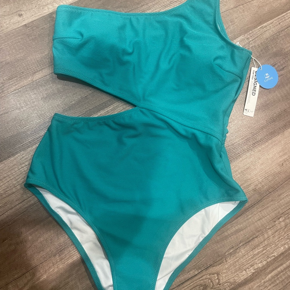 Cupshe Blue One Piece Swimsuit with Cut-Out Design